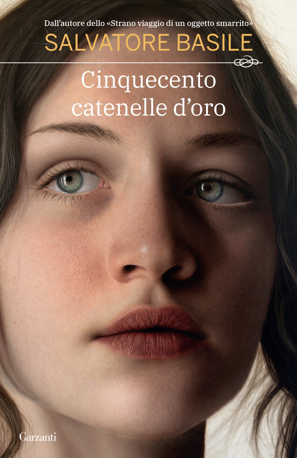 Cinquecento catenelle d'oro.