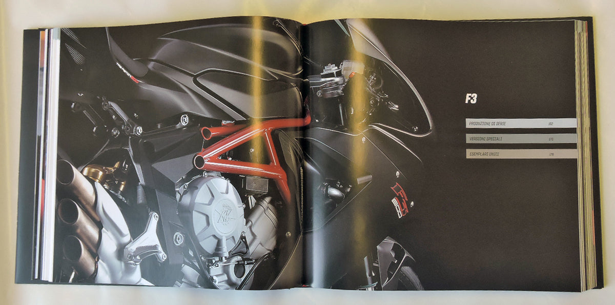 Mv Agusta Motorcycle Art.  La nuova era.  La nuova era