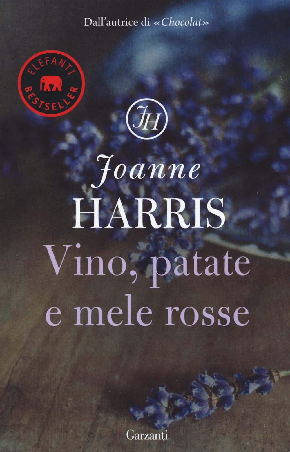 Vino, patate e mele rosse.